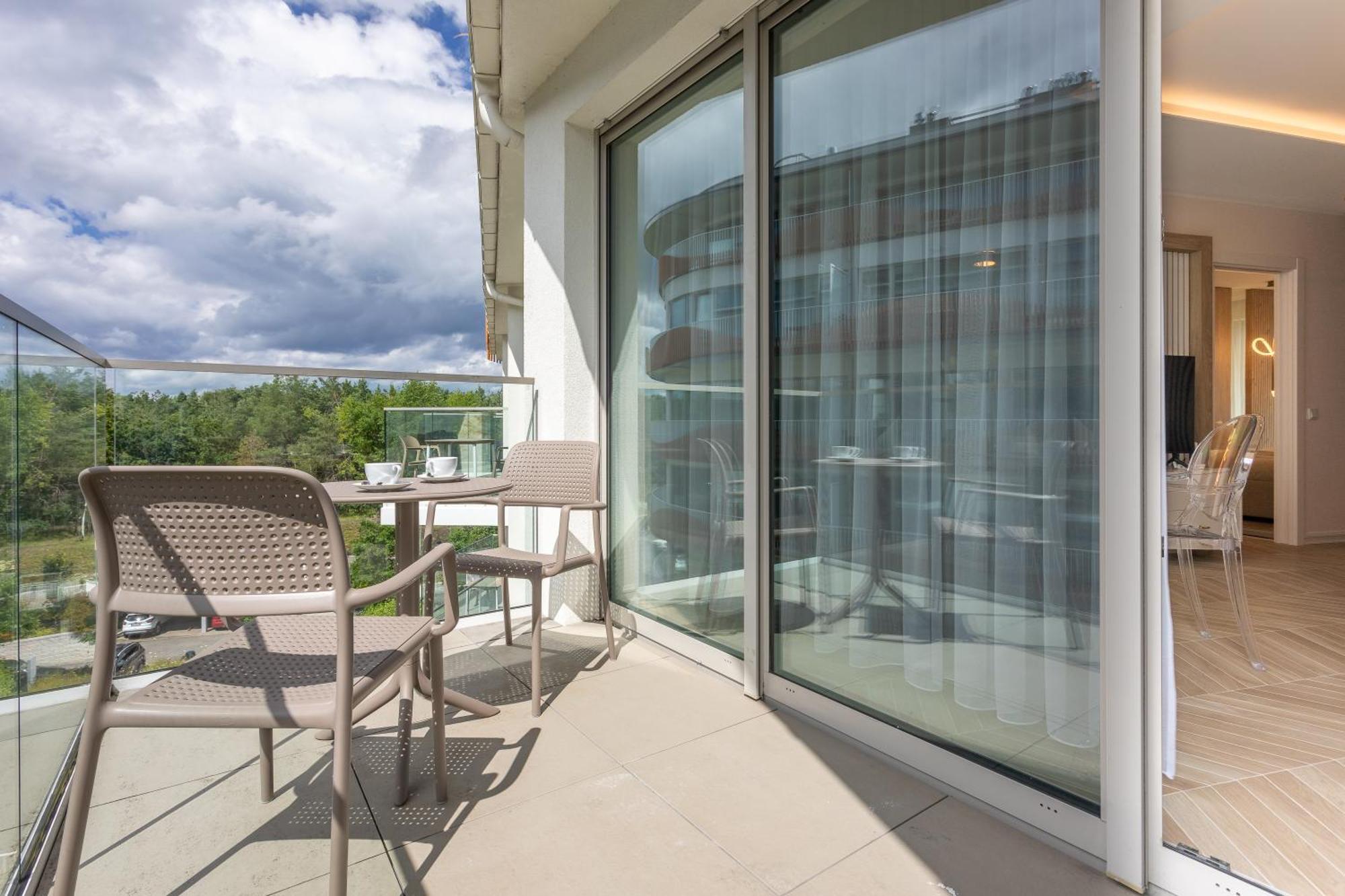 Apartpark - Ambria Apartments Swinoujscie Exterior photo